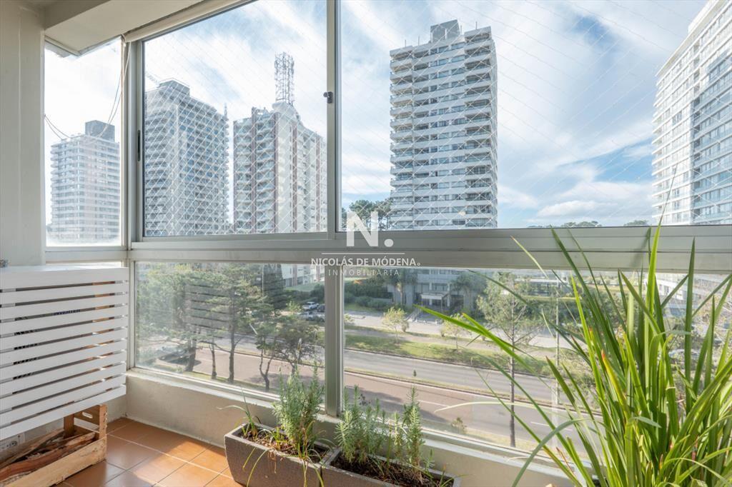 Departamento de 3 dormitorios en venta en Punta