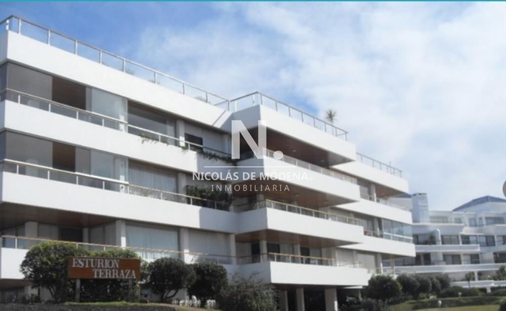 Vende espectacular apartamento con vista el mar 3