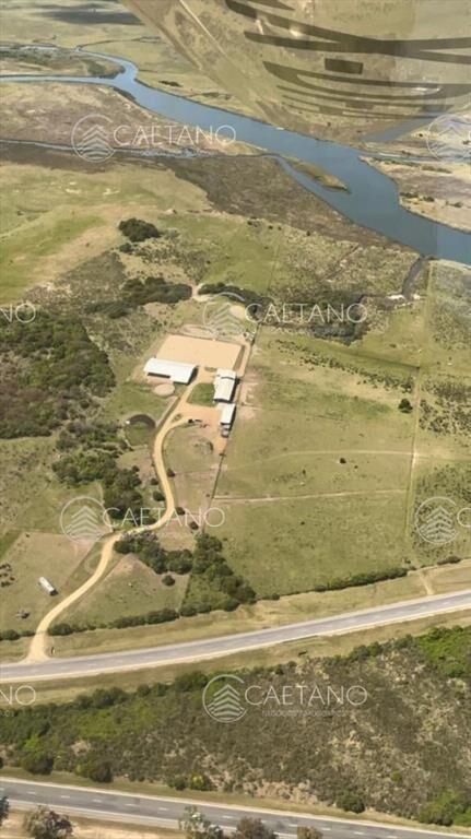 Venta de chacra con costa en arroyo, zona en RUTA