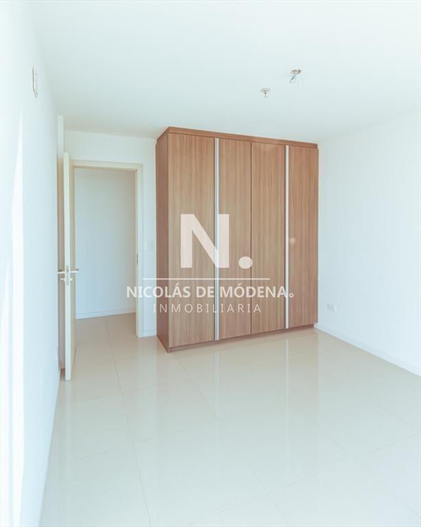 Penthouse de tres dormitorios en venta proximo al