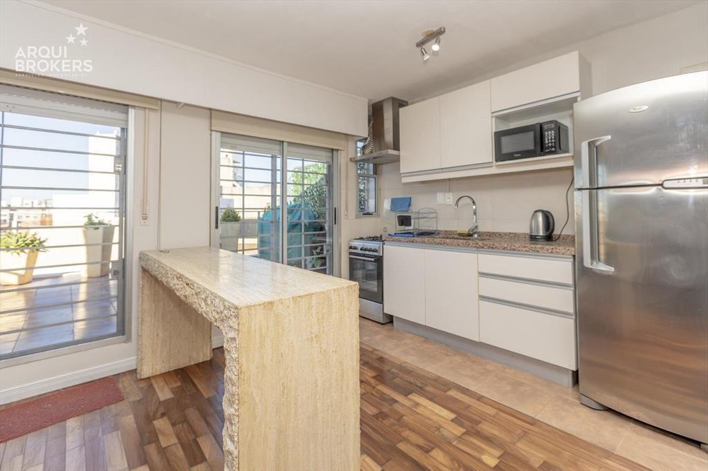 Apartamento penthouse de 2 dormitorios en venta en Punta Ca