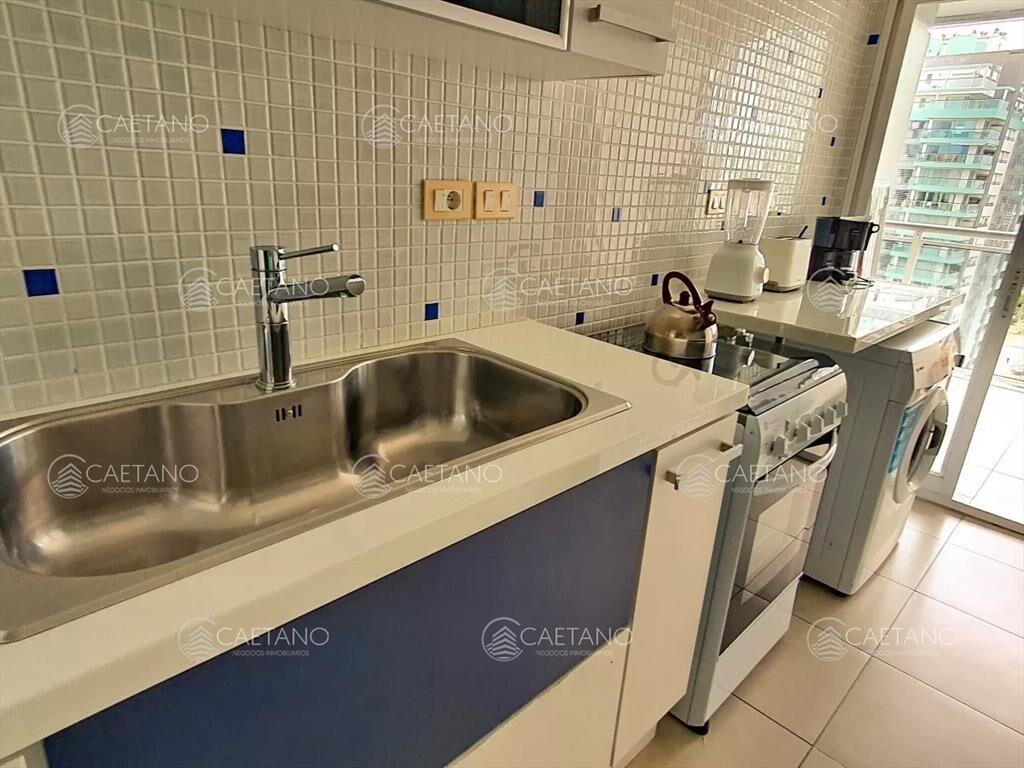 Venta apartamento 3 dormitorios piso alto Punta