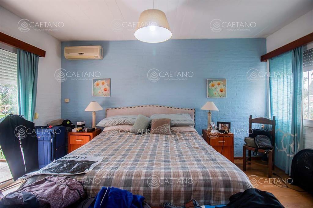 Venta Casa - 4 Dormitorios + Pileta y Parrillero