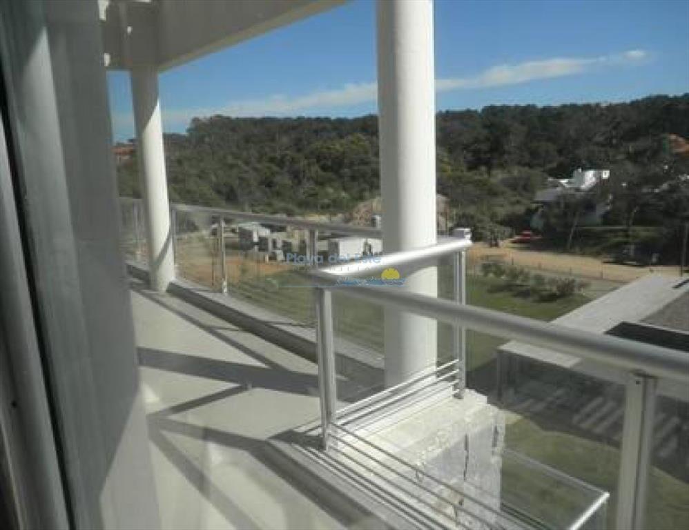 Apartamento en Brava, 3 dormitorios *