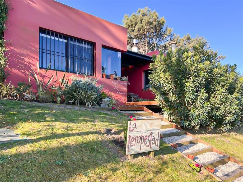 Venta casa en Manantiales 2 dormitorios! hermosa
