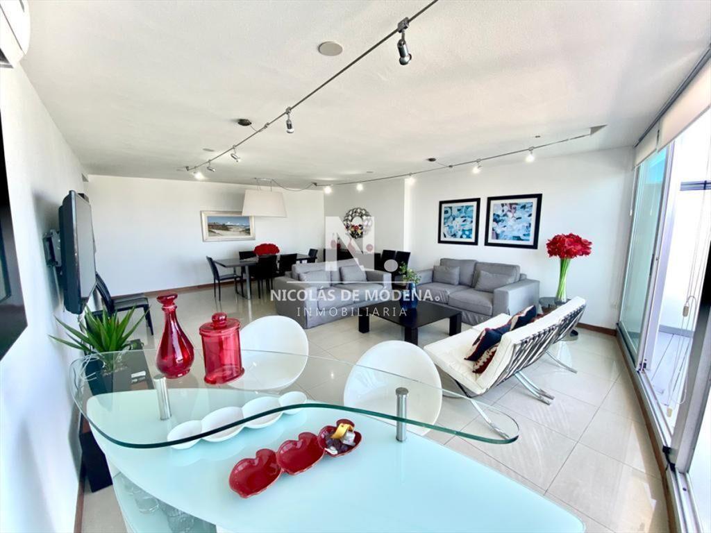 Apartamento en venta Punta del este. Torre
