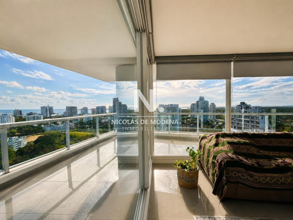Venta de Apartamento en venta 3 dormitorios en y