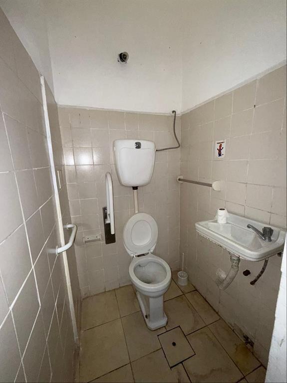 VENTA Local Comercial + vivienda de 132m2 en Goes