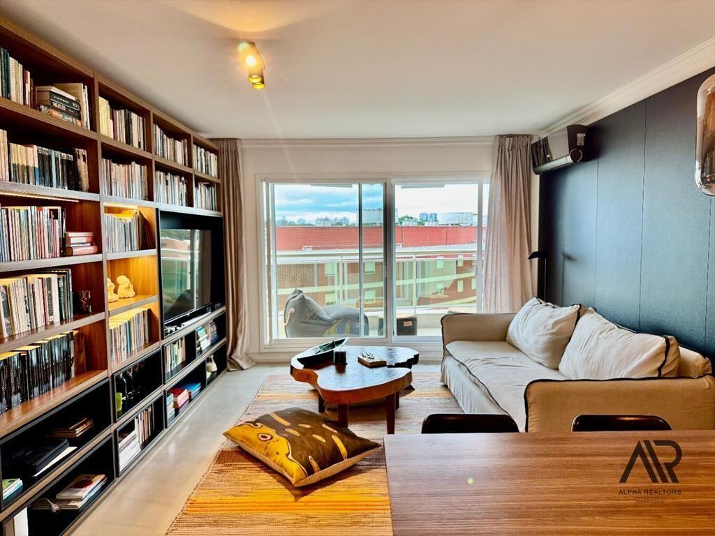 Venta apartamento 3 dormitorios en Coral Tower  .