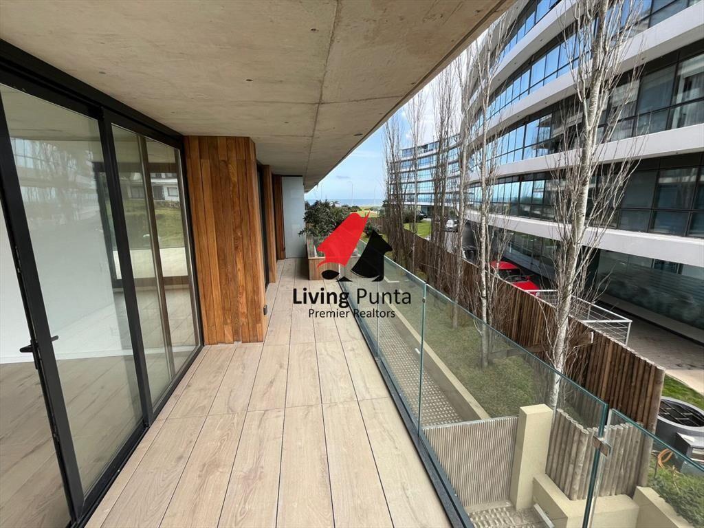 Departamento de 2 dormitorios con 2 baños en venta, gran t