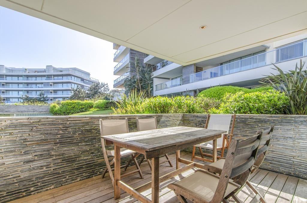 Apartamento en venta en edificio Brava 28, Punta