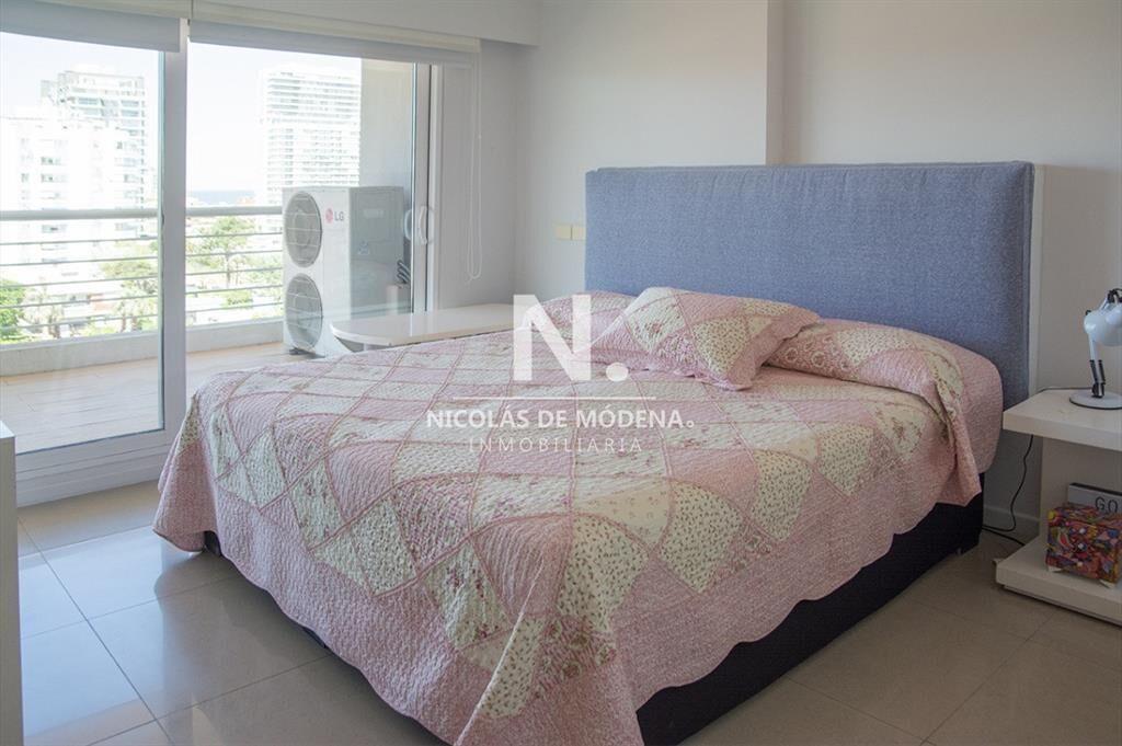 Hermoso departamento en venta. Alexander