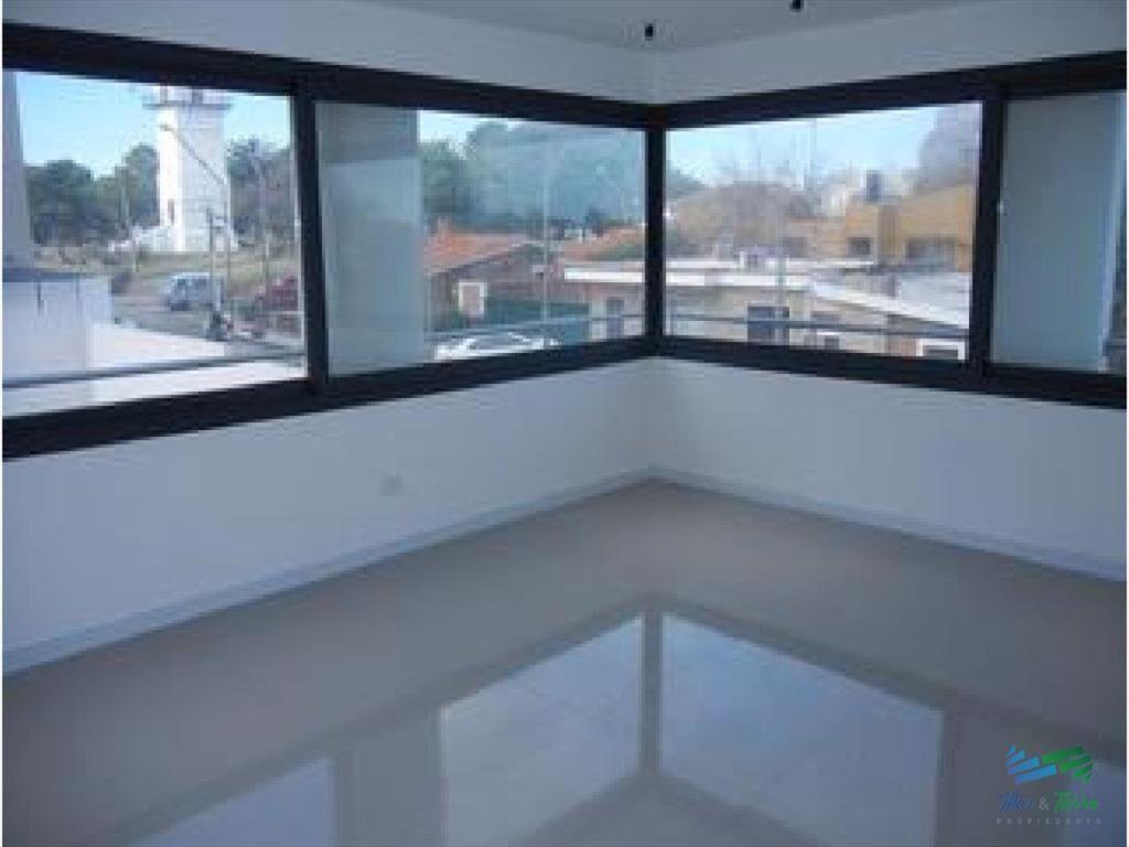 Apartamento en Maldonado, 3 dormitorios *