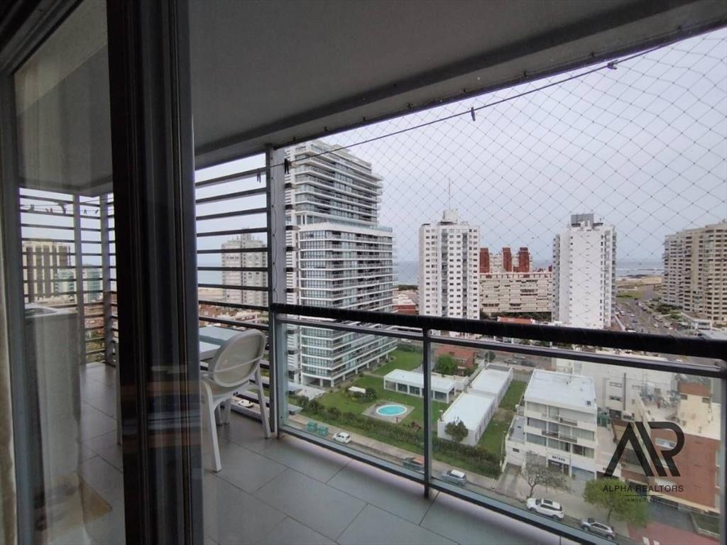 Venta Apartamento Con Balcón Con Parrillero, 2 Dormitori...
