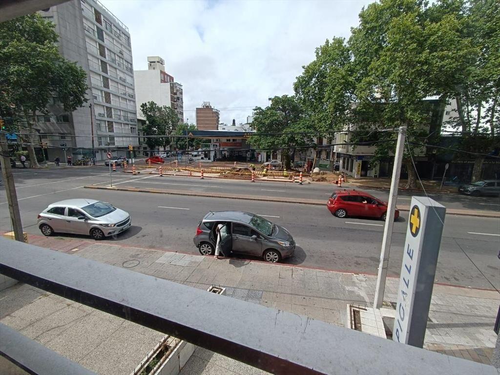 Apartamento -Avenida Brasil y Brito del Pino, 3 dormitorios