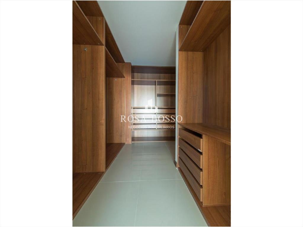 Apartamento en Brava, 4 dormitorios *