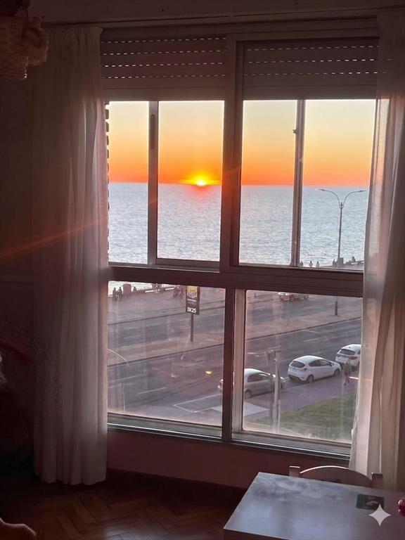 Venta Apartamento 3 dormitorios con vista al mar en excelen