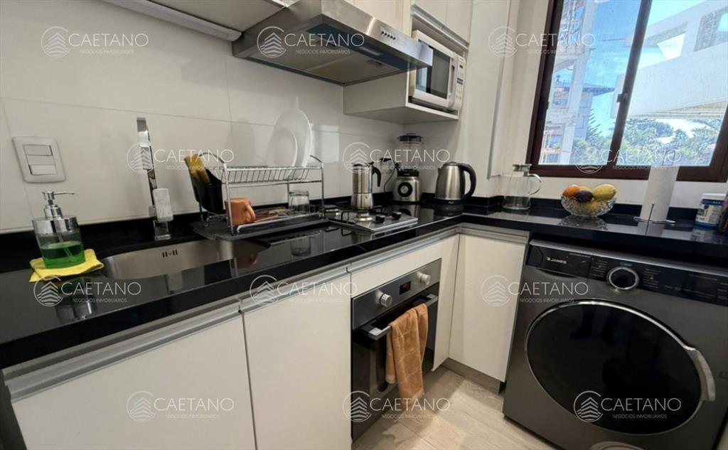 Venta de apartamento primera línea playa mansa
