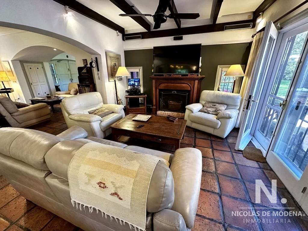 Casa en venta en Playa Mansa, Punta del Este.