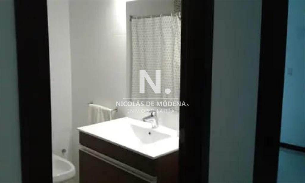 Se alquila apartamento de 2 dormitorios en Roosevelt- Punt