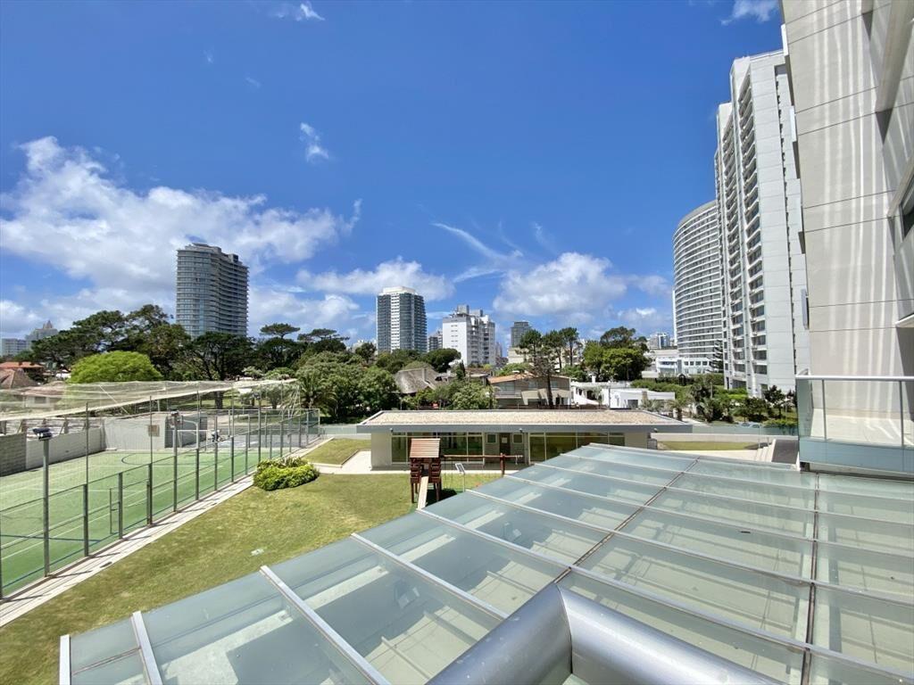 VENTA DE APARTAMENTO DE 2 DORMITORIOS EN MIAMI