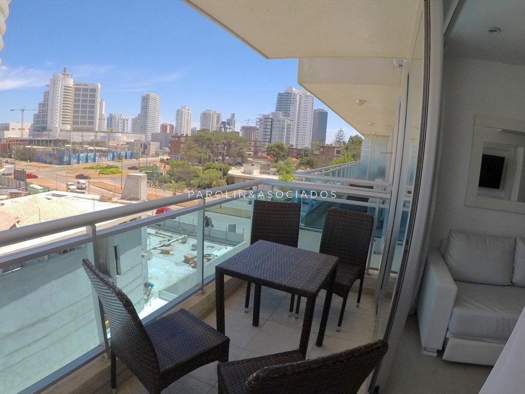 VENTA DE APARTAMENTO DE 1 DORMITORIO , PUNTA DEL