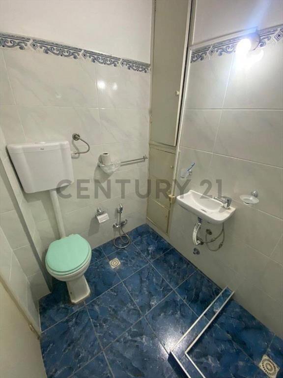 TRES CUCES, 1 DOR, TERCER PISO / escalera CONTRAFRENTE ...