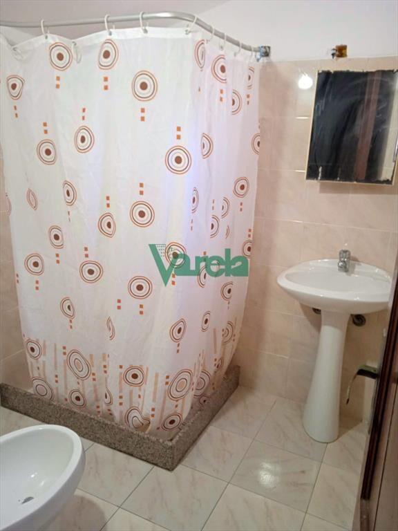 2 Apartamentos y 2 locales comerciales en