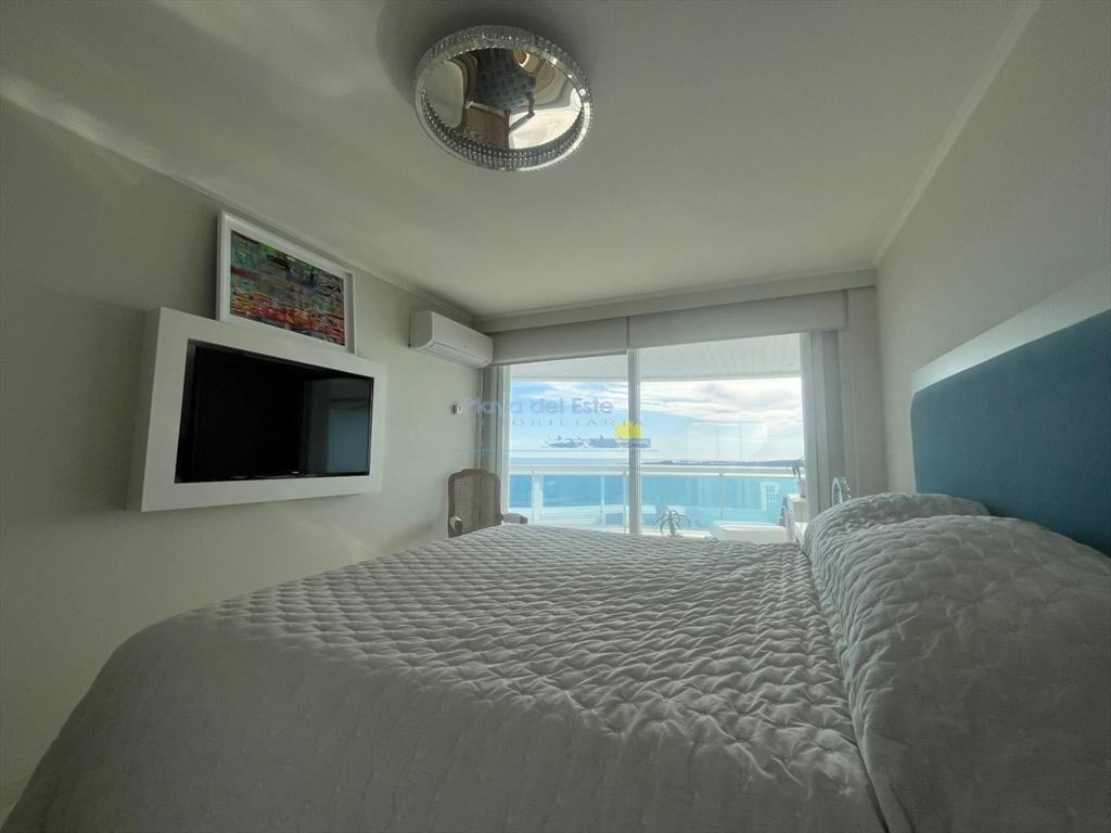 Apartamento de 3 dormitorios en Torre Millenium ,