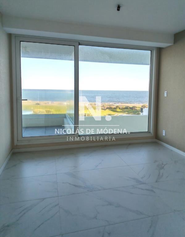 Dos dormitorios con vista al mar