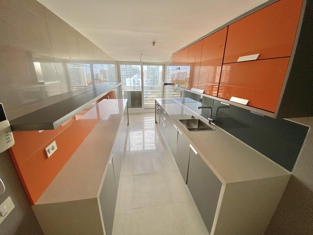VENTA DE 3 SUITES EN EDIFICIO ALEXANDER PUNTA DEL