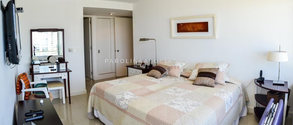 Apartamento env enta de 3 dormitorios en Tiburón