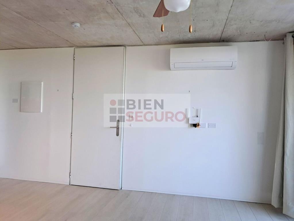 Moderno apartamento de 1 dormitorio, con vista al mar, en v