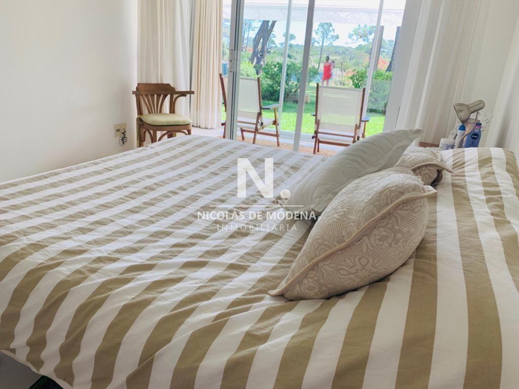 Vende apartamento de 2 dormitorios en Rincon del
