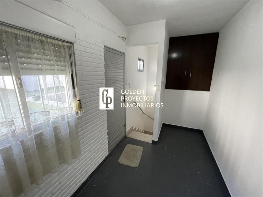 apartamento en venta un dormitorio y patio en Brazo Orienta