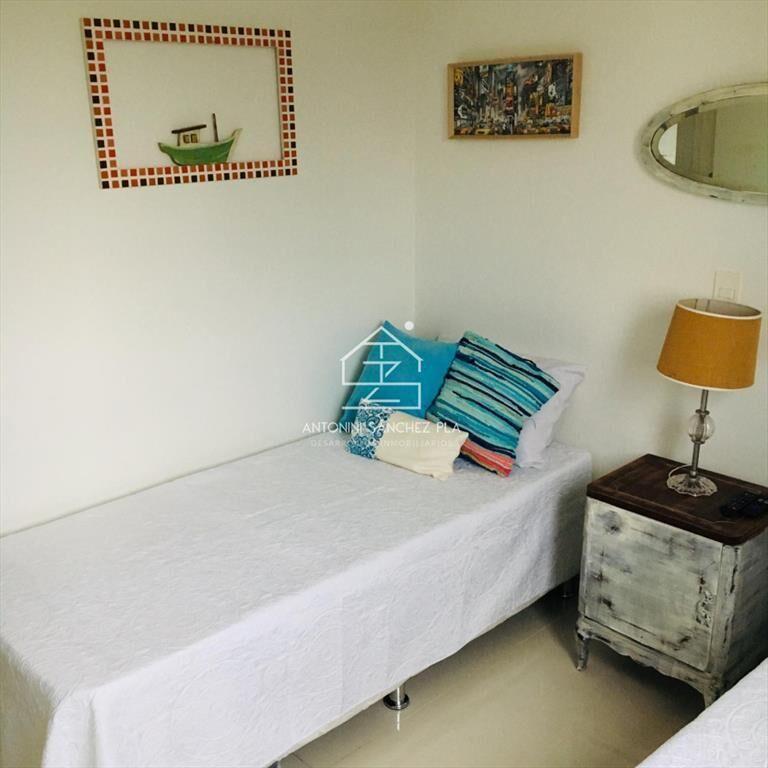 Apartamento alquiler anual 3 dormitorios