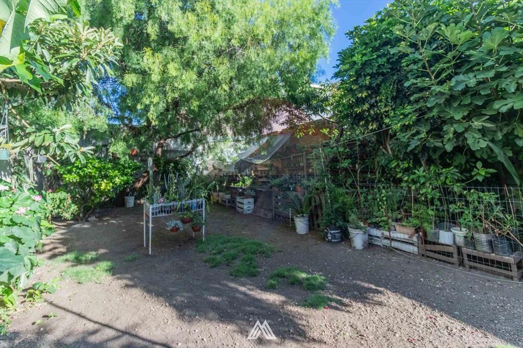 VENTA CASA TRES DORMITORIOS y FONDO