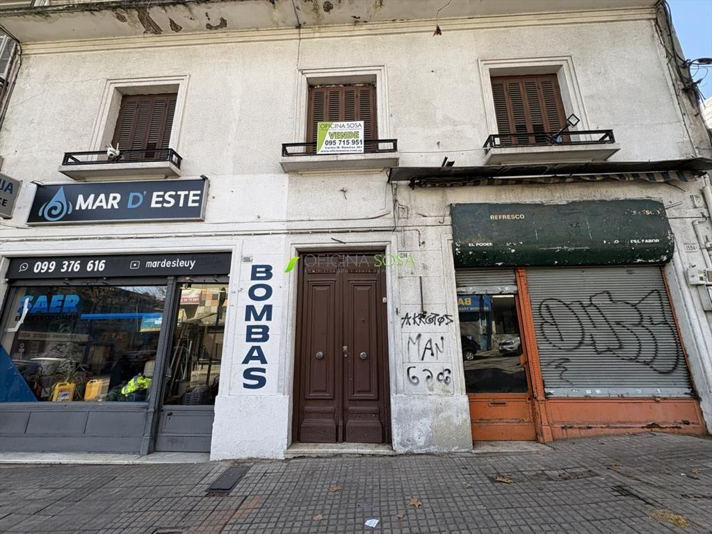 CASA Y 2 LOCALES EN RIO NEGRO ESQ. CERRO LARGO