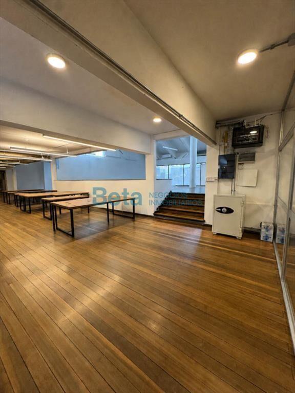 Venta de Galería Comercial en Centro de