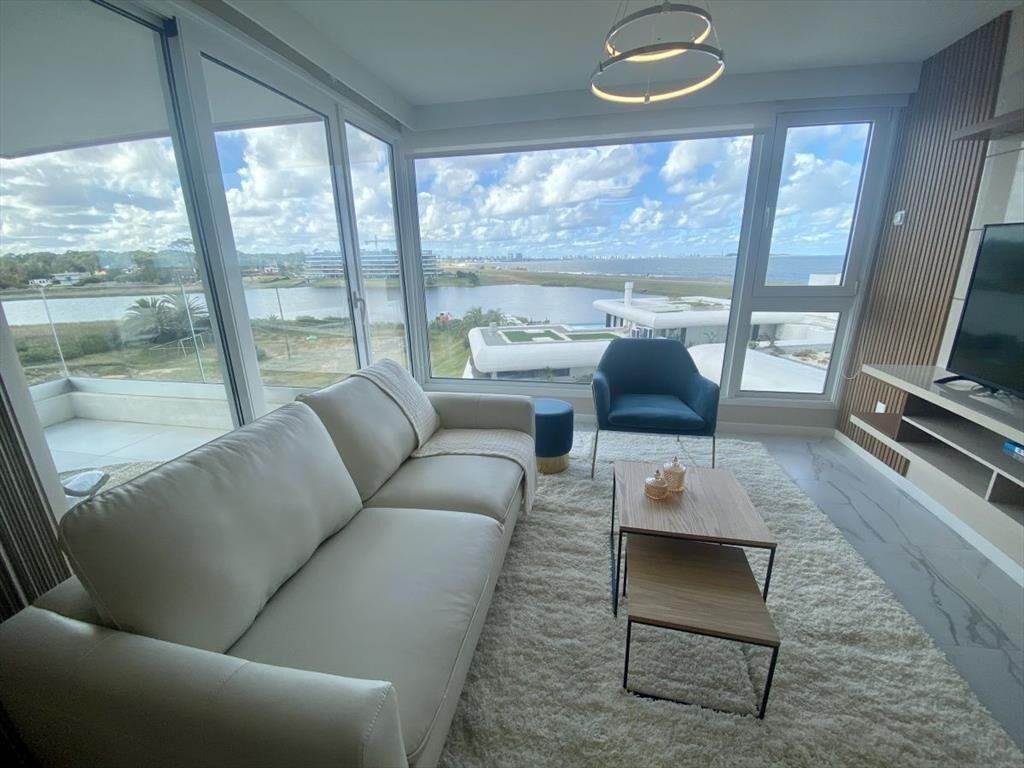 Venta apartamento 3 dormitorios Punta del Este