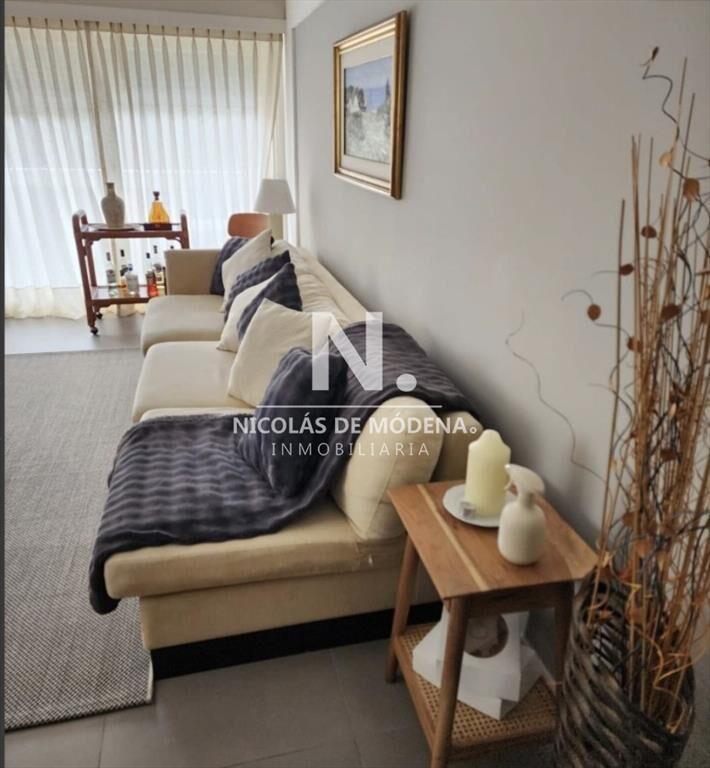 En venta apartamento en Península de 2 con