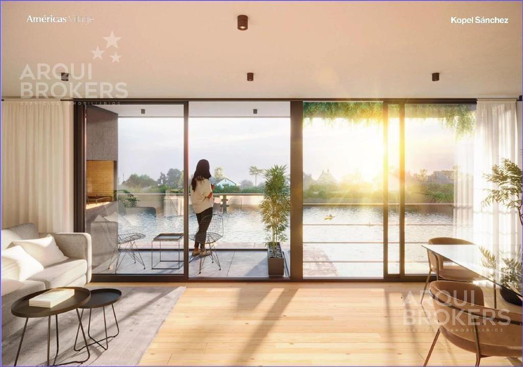 Apartamento de tres dormitorios en venta en Parque Miramar