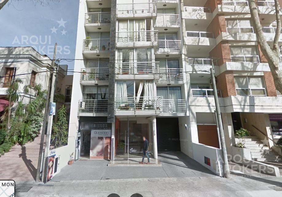 Local en venta en Pocitos con renta