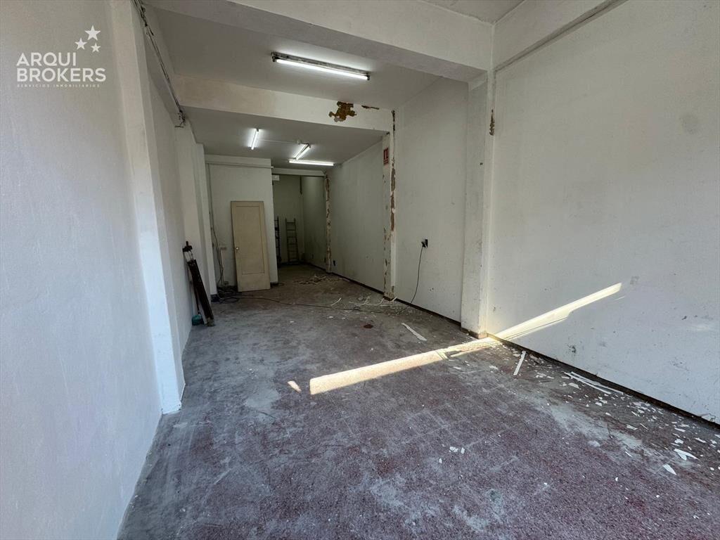 Local comercial en venta con renta en Tres Cruces - 001