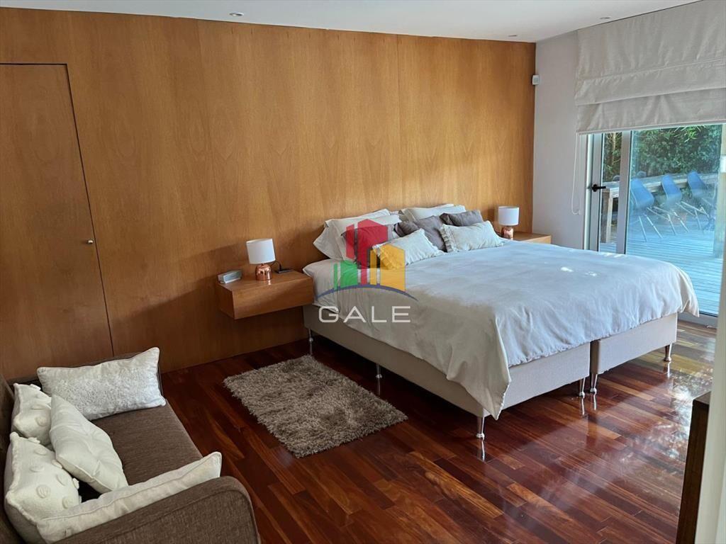 Casa en venta de 3 dormitorios en Punta del Este.