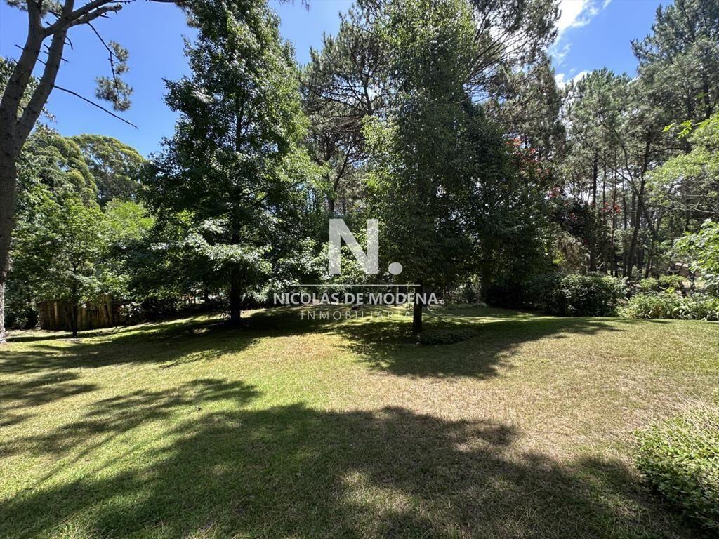 Venta casa en zona Portezuelo bosque, Punta