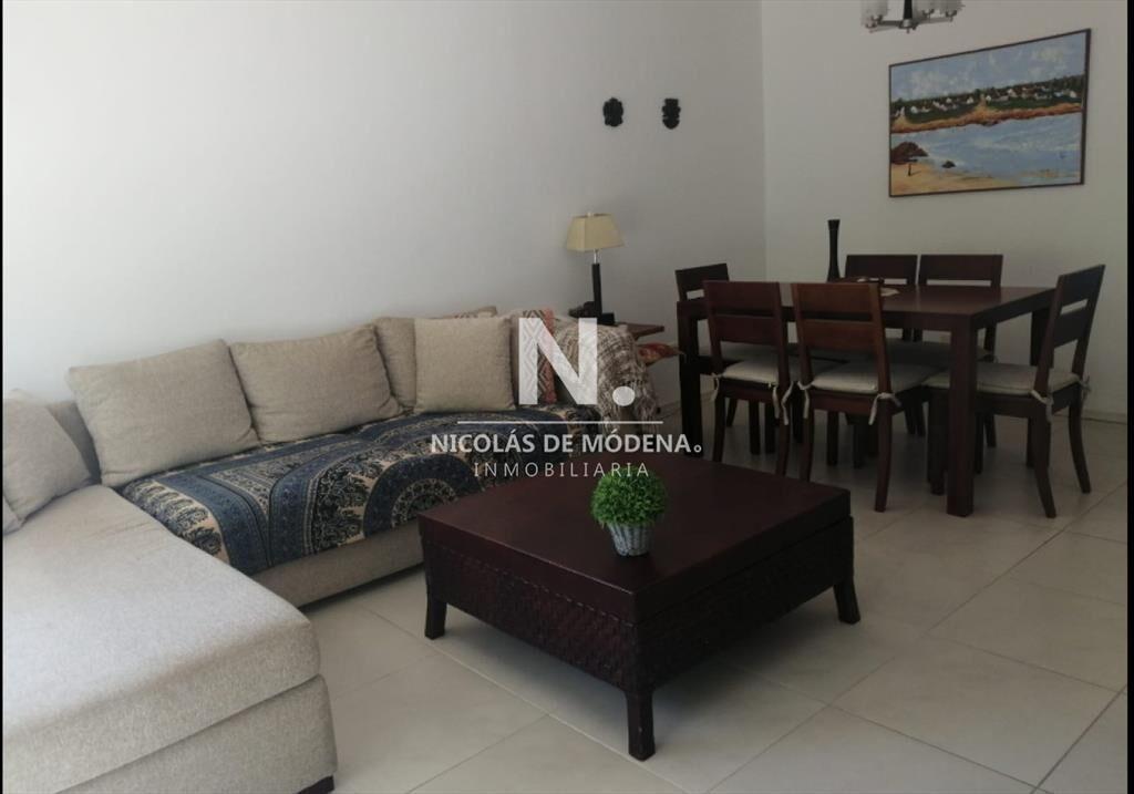 Vende de 2 dormitorios en Peninsula Punta del de
