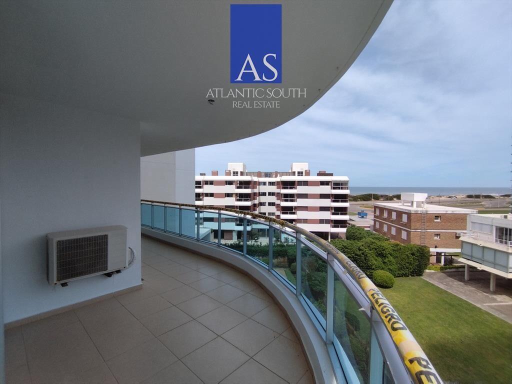 Apartamento moderno de 3 dormitorios cerca del mar Playa Ma