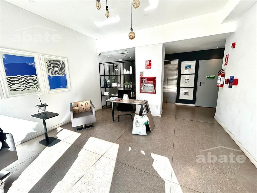 Alquiler apartamento monoambiente en Tres Cruces - Próximo