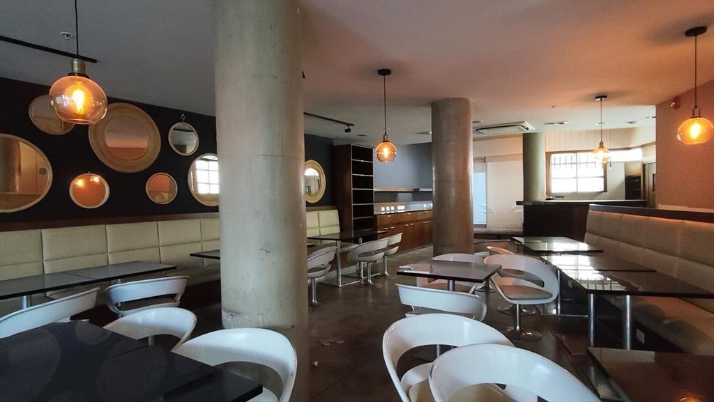 VENTA-exclusivo local comercial 160m2-PTA CARRETAS